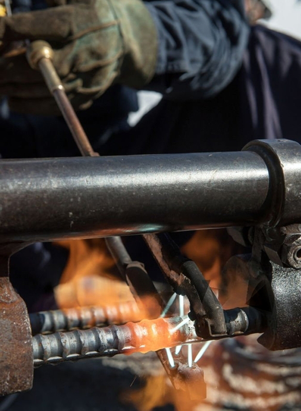 //bandraustralia.com.au/wp-content/uploads/2025/04/pressure-welding.jpg